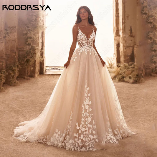 Stunning RODDRSYA Wedding Dress - V-Neck Tulle with Glitter & Lace App