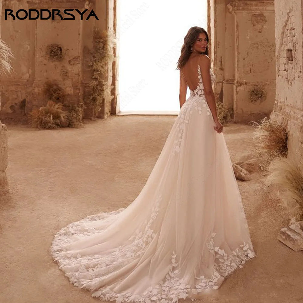 Stunning RODDRSYA Wedding Dress - V-Neck Tulle with Glitter & Lace App