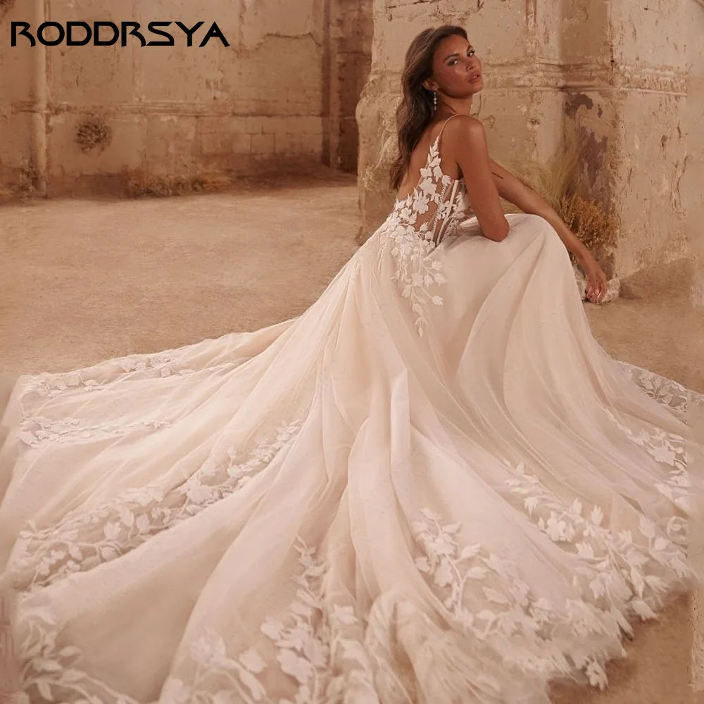 Stunning RODDRSYA Wedding Dress - V-Neck Tulle with Glitter & Lace App